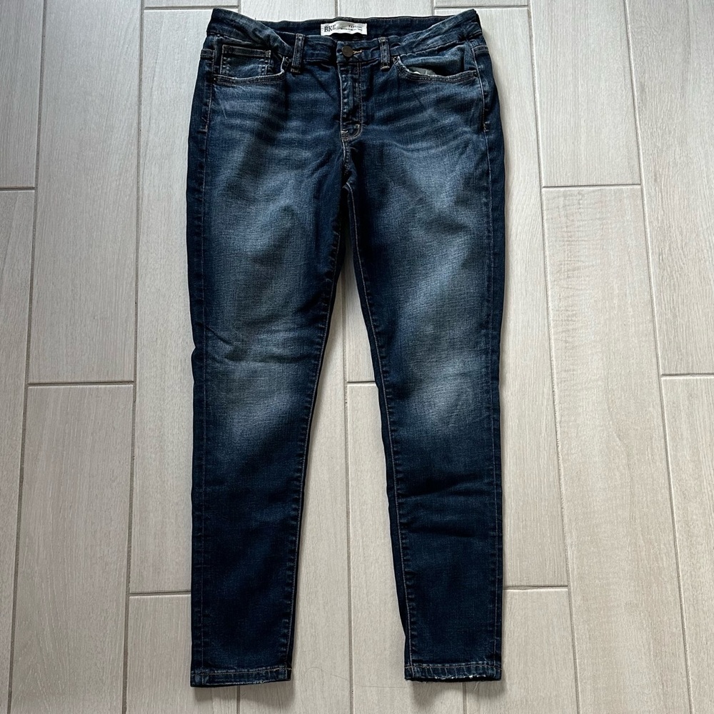 BKE Payton jeans from Buckle. Universal fit, mid rise, skinny. No distressing.